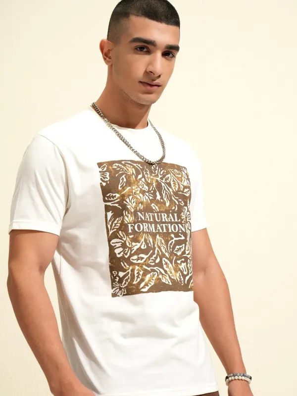 Highlander Men Off White Printed Round Neck T-Shirt