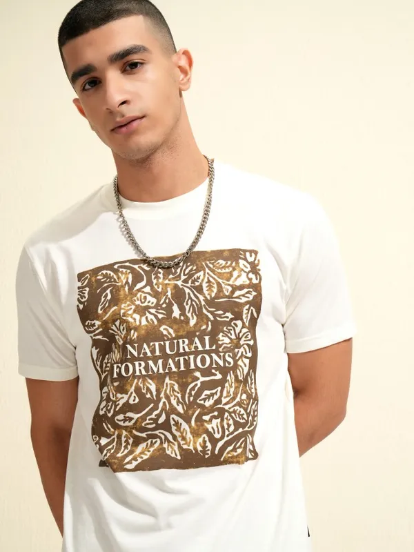 Highlander Men Off White Printed Round Neck T-Shirt