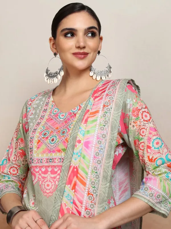 Women Kurta With Trousers & Dupatta