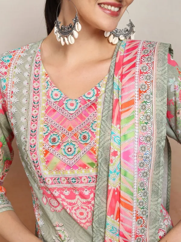 Women Kurta With Trousers & Dupatta