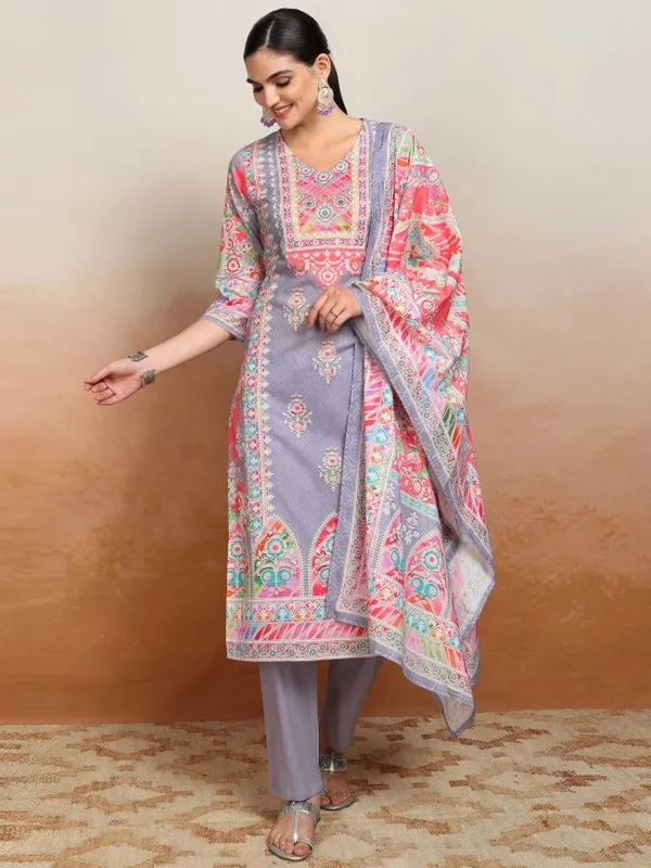 Women Kurta With Trousers & Dupatta