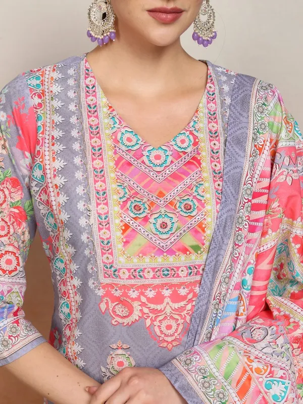 Women Kurta With Trousers & Dupatta