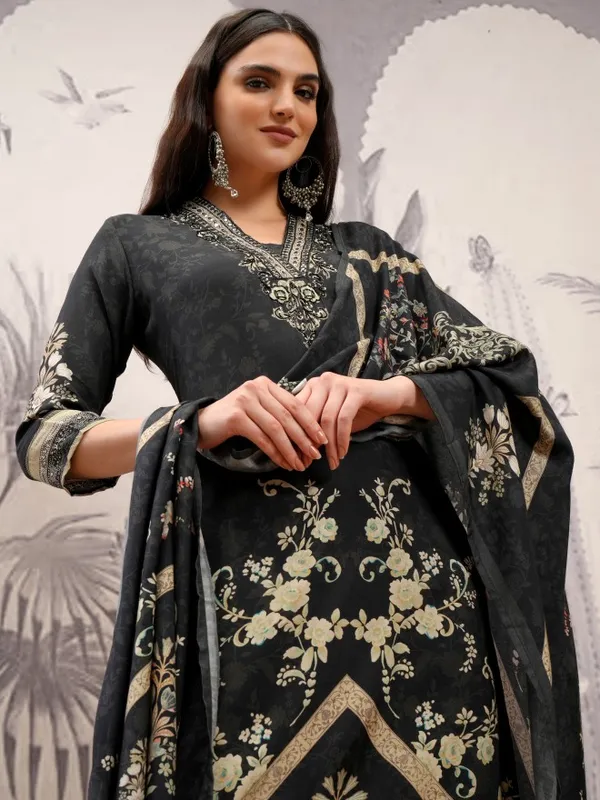 Vishudh Women Black Printed Kurta With Trousers And Dupatta