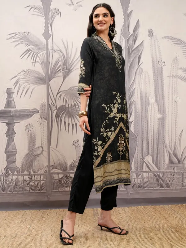 Vishudh Women Black Printed Kurta With Trousers And Dupatta
