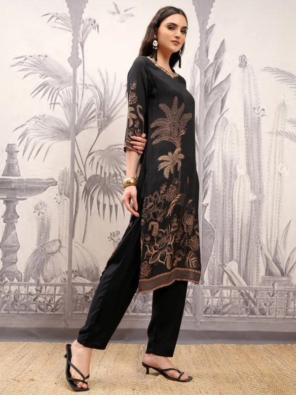 Vishudh Women Black Printed Kurta With Trousers And Dupatta