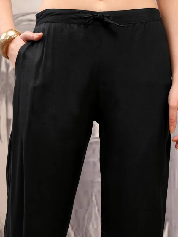 Vishudh Women Black Printed Kurta With Trousers And Dupatta