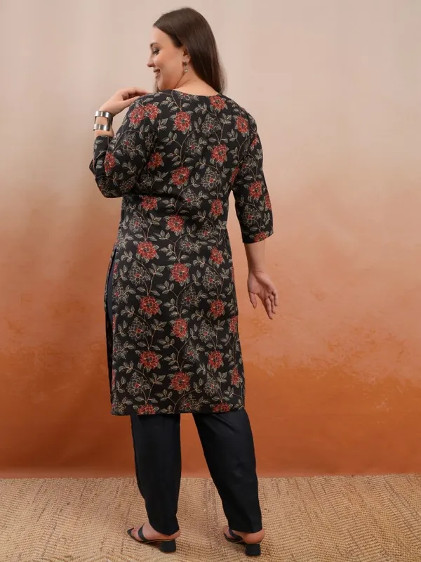 Vishudh Women Black Printed Straight Kurta