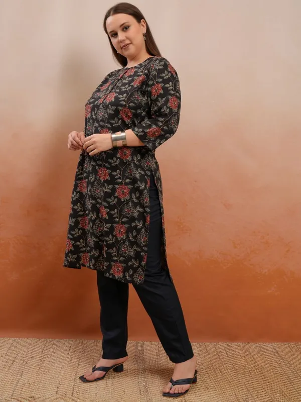 Vishudh Women Black Printed Straight Kurta