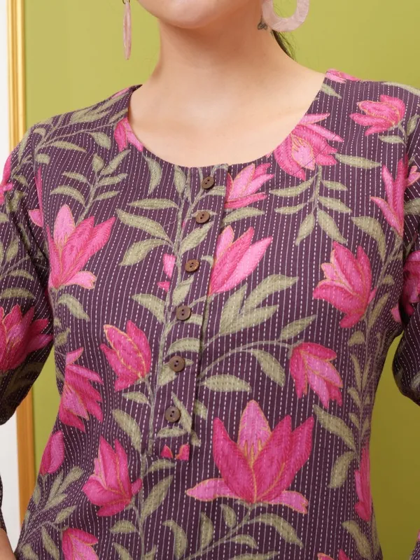 Vishudh Women Brown Printed Straight Kurtas
