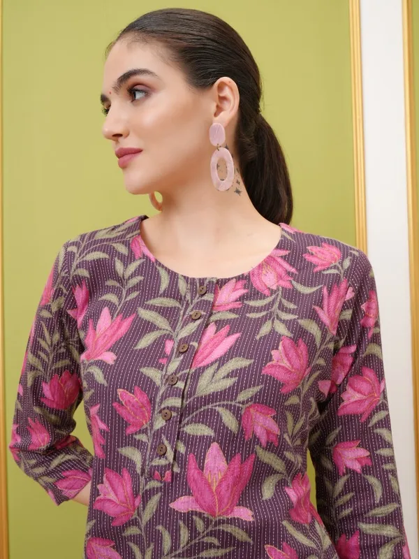  Vishudh Women Brown Printed Straight Kurtas