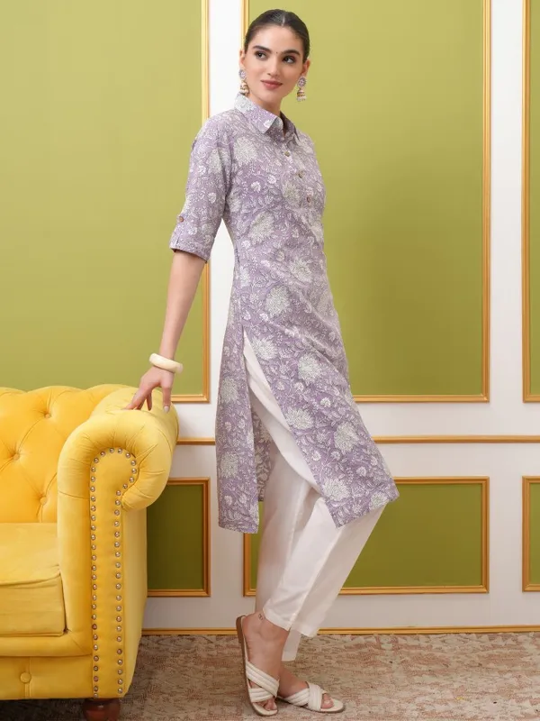  Vishudh Women Purple Printed Straight Kurtas