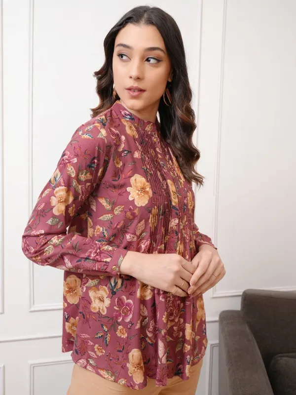 Vishudh Women Brown Printed Shirt Style Top