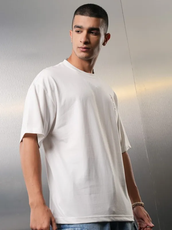 Highlander Men White Printed Round Neck Oversized Fit T-Shirt