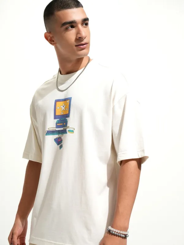 Highlander Men Off White Printed Round Neck Oversized Fit T-Shirt