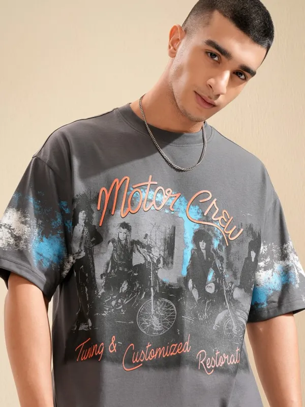 Highlander Men Grey Printed Oversized Fit T-Shirt