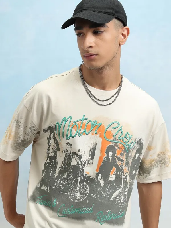 Highlander Men Cream Graphic Printed Drop Shoulder Oversized Tshirt