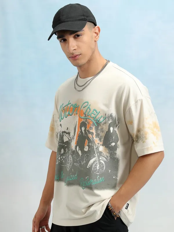 Highlander Men Cream Graphic Printed Drop Shoulder Oversized Tshirt