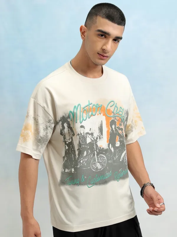 Highlander Men Cream Graphic Printed Drop Shoulder Oversized Tshirt