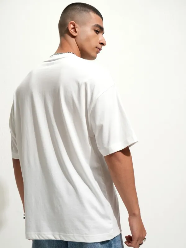 Highlander Men White Printed Round Neck Oversized Fit T-Shirt