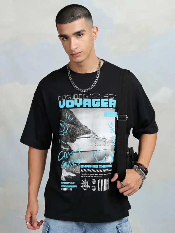 Highlander Men Black Printed Round Neck Oversized Fit T-Shirt
