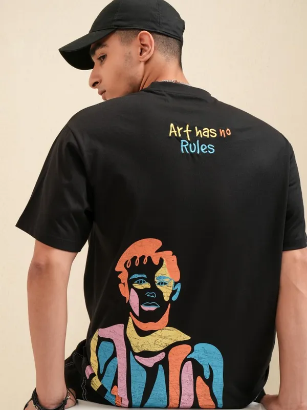 Highlander Men Black Printed Round Neck Relaxed Fit T-Shirt