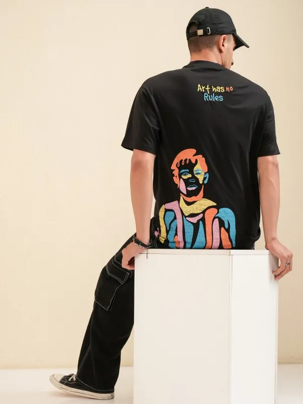 Highlander Men Black Printed Round Neck Relaxed Fit T-Shirt