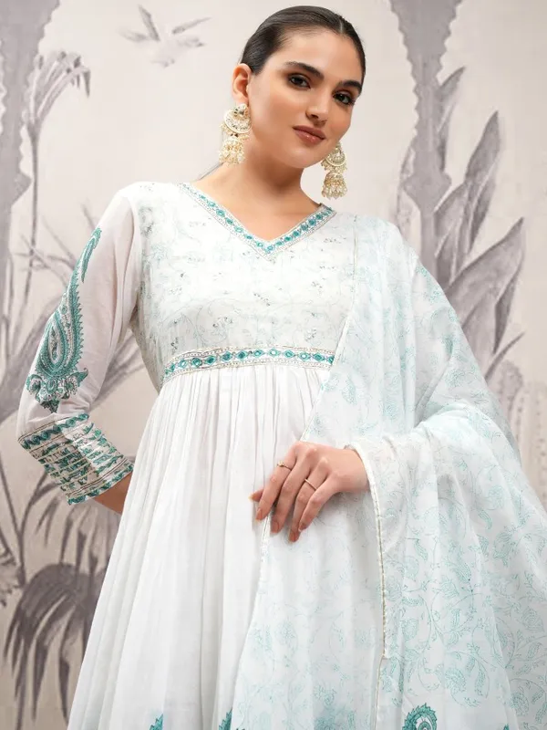 Vishudh Women White Embroidered Kurta With Trousers And Dupatta