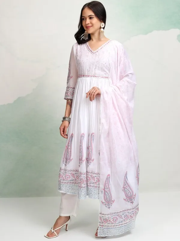 Vishudh Women Pink Printed Kurta With Trousers And Dupatta