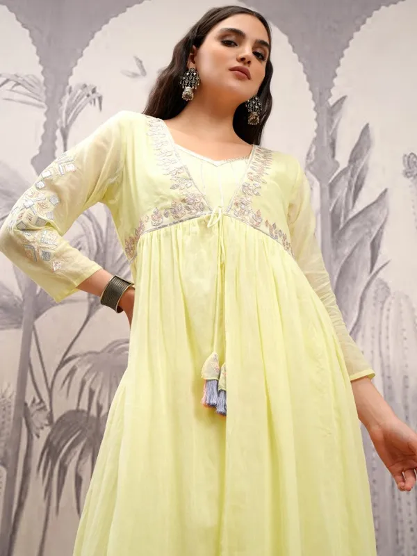 Vishudh Women Yellow Embroidered Kurta With Palazzo