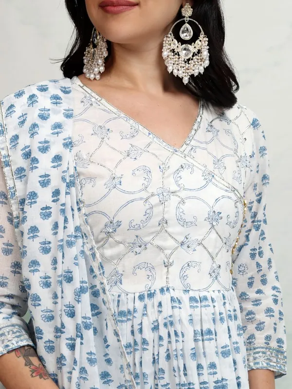 Vishudh Women White Printed Kurta With Trousers And Dupatta