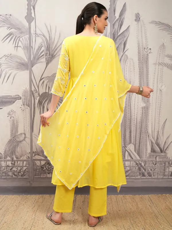 Vishudh Women Yellow Printed Kurta With Trousers And Dupatta