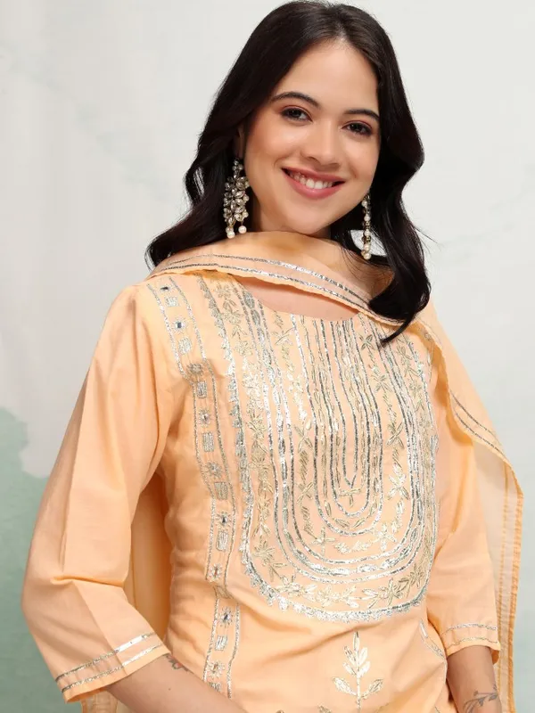 Women Kurta With Trousers & Dupatta