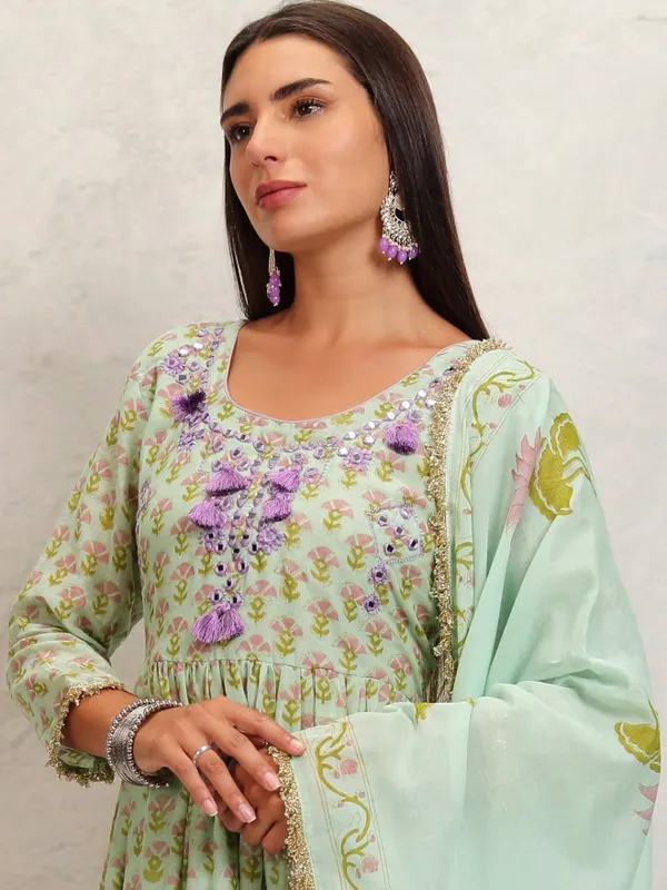 Vishudh Women Green Printed Kurta With Trousers & Dupatta