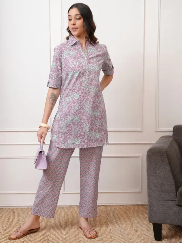 Vishudh Women Lavender Tunic With Trouser