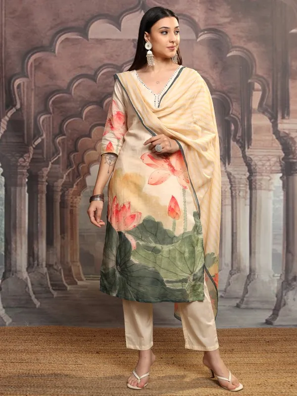 Vishudh Women Cream Printed Kurta With Trousers