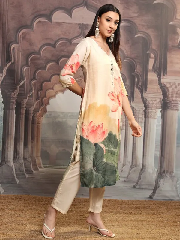 Vishudh Women Cream Printed Kurta With Trousers