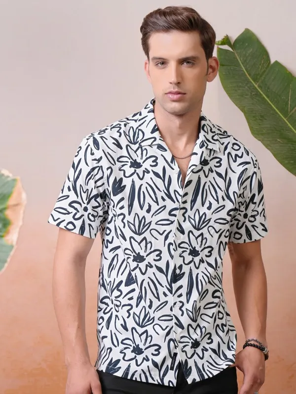 Locomotive Premium Men White Crushed Textured Printed Cuban Collar Relaxed Shirt