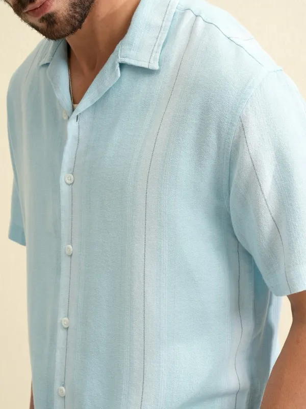 Locomotive Men Blue Striped Relaxed Fit Casual Shirt
