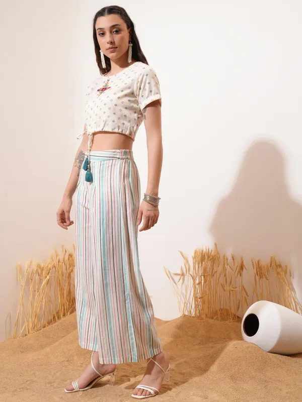 Vishudh Women Off White Top With Trouser