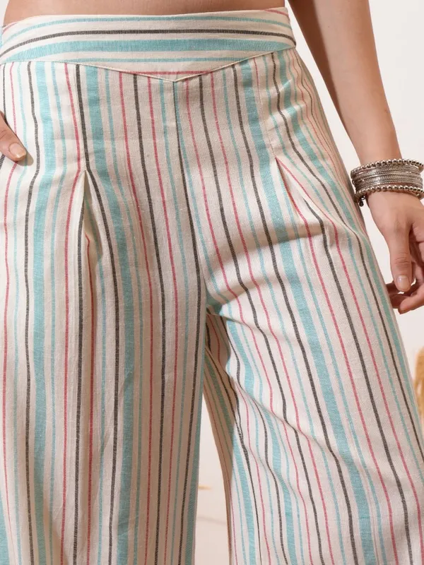 Vishudh Women Off White Top With Trouser