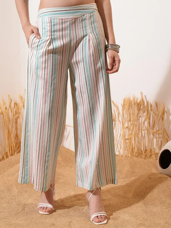 Vishudh Women Off White Top With Trouser