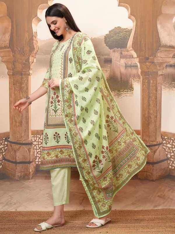 Vishudh Women Green Printed Kurta With Trouser And Dupatta