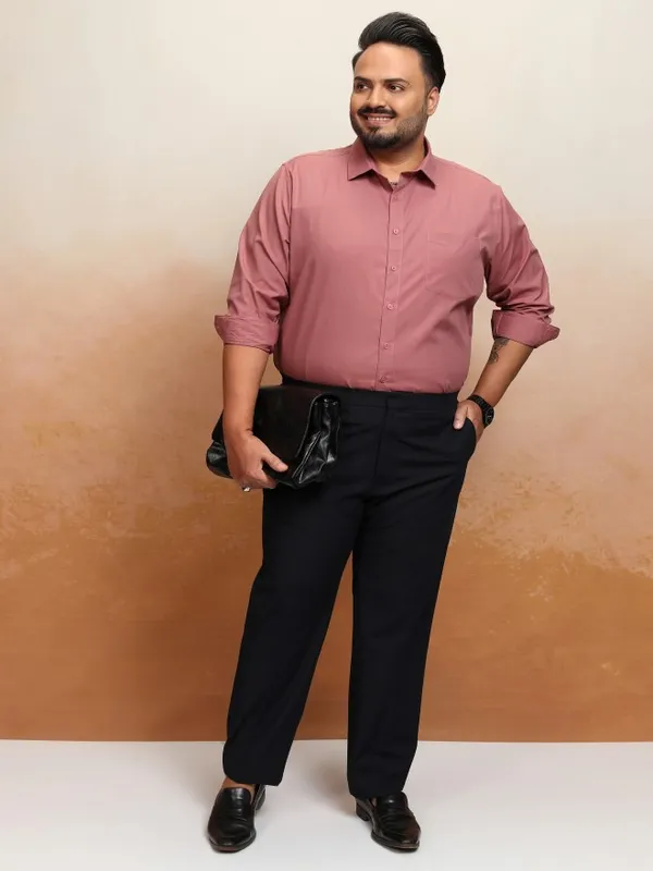 Xtra Ordinary By Highlander Men Peach Solid Regular Fit Casual Shirt