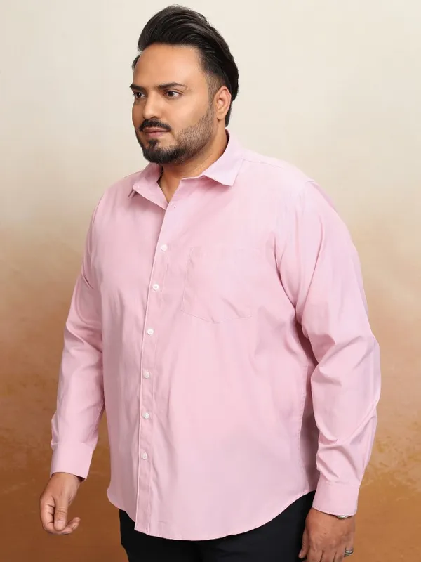 Xtra Ordinary By Highlander Men Mauve Solid Regular Fit Casual Shirt