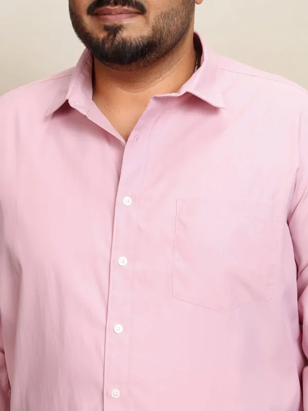 Xtra Ordinary By Highlander Men Mauve Solid Regular Fit Casual Shirt