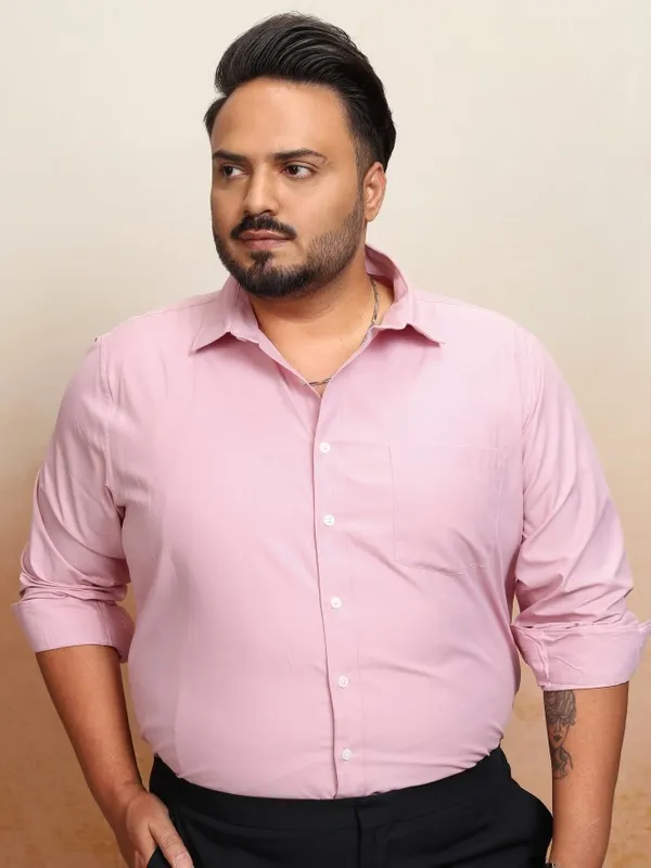 Xtra Ordinary By Highlander Men Mauve Solid Regular Fit Casual Shirt
