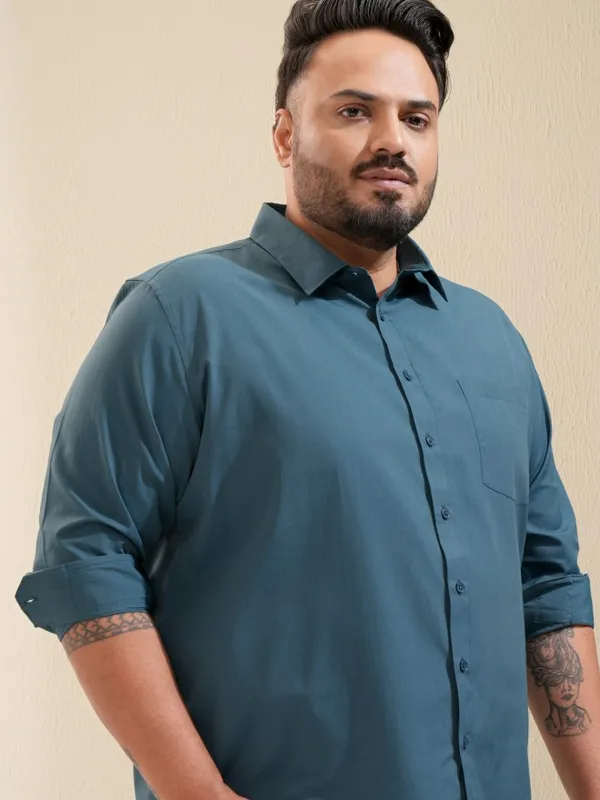 Xtra Ordinary By Highlander Men Teal Solid Regular Fit Casual Shirt
