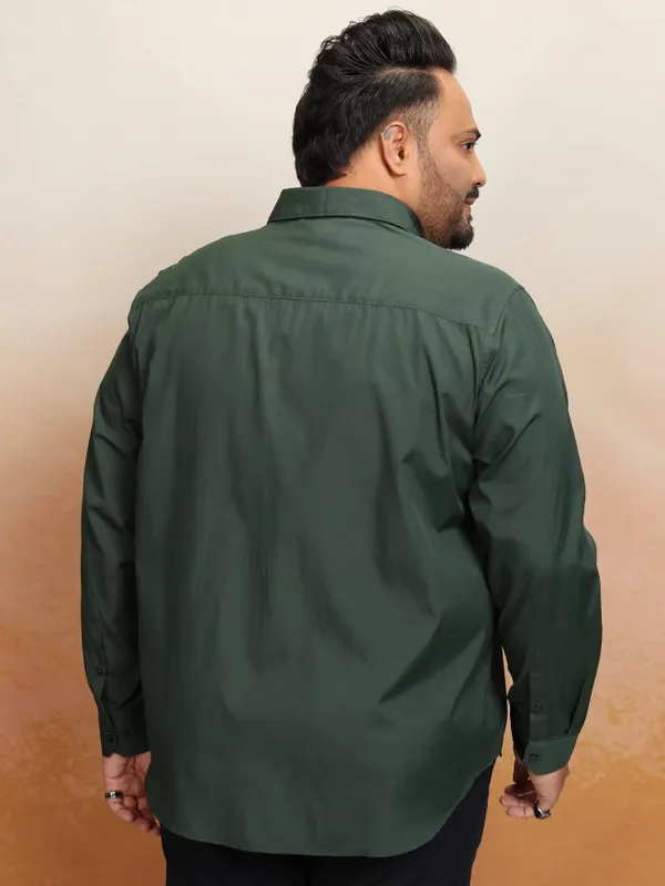 Xtra Ordinary By Highlander Men Green Solid Regular Fit Casual Shirt