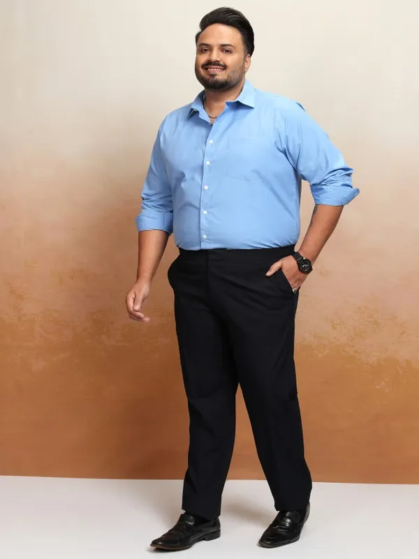 Xtra Ordinary By Highlander Men Blue Solid Regular Fit Casual Shirt