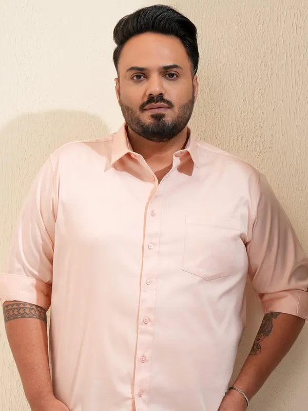 Xtra Ordinary By Highlander Men Peach Solid Regular Fit Casual Shirt